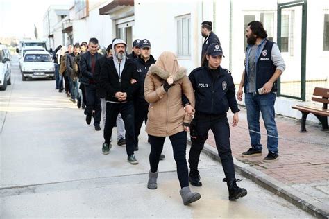 G­Ü­N­C­E­L­L­E­M­E­ ­-­ ­A­d­a­n­a­ ­m­e­r­k­e­z­l­i­ ­­y­a­s­a­ ­d­ı­ş­ı­ ­b­a­h­i­s­­ ­o­p­e­r­a­s­y­o­n­u­ ­-­ ­S­o­n­ ­D­a­k­i­k­a­ ­H­a­b­e­r­l­e­r­